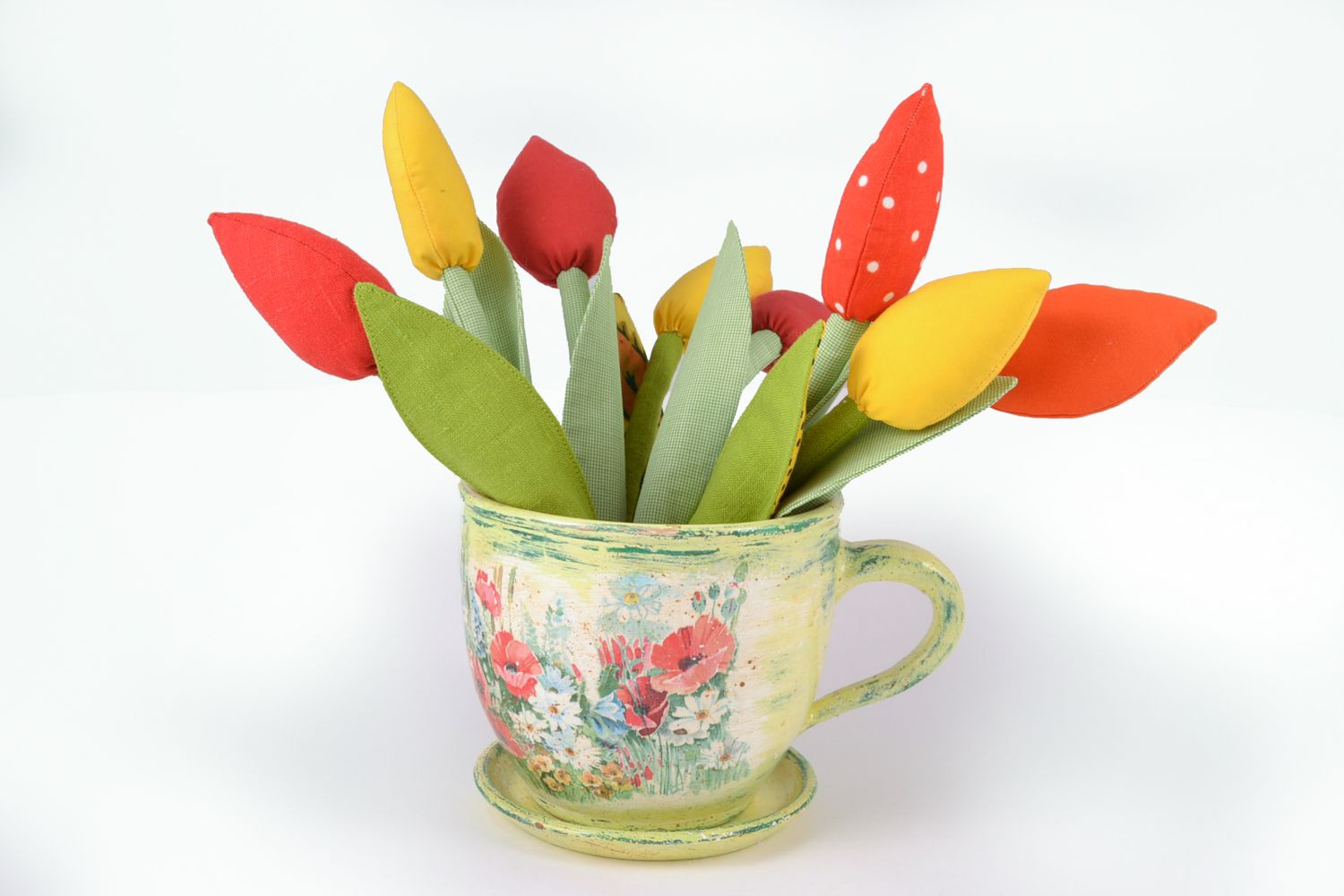 Maceta de cerámica para flores con forma de taza foto 1