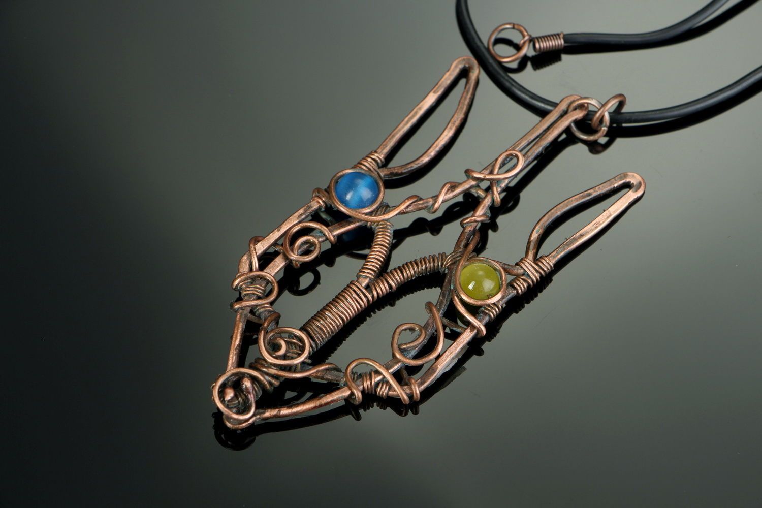 Copper pendant made using the wire wrap technique photo 1