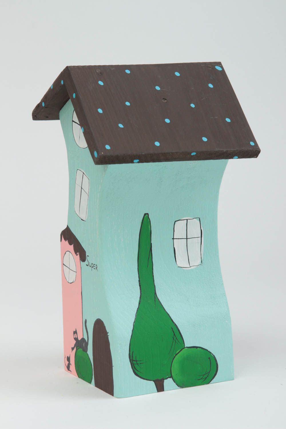 Фигурка из дерева для декора домик ручной работы из сосны голубой розовый кот фото 2