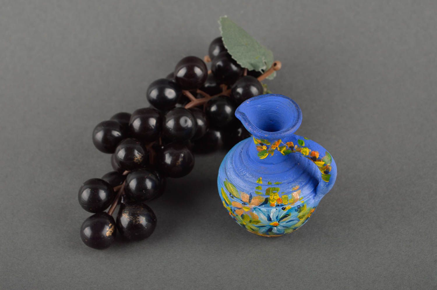 Cruche à l'eau Vaisselle miniature fait main bleue à fleurs Figurine céramique photo 1
