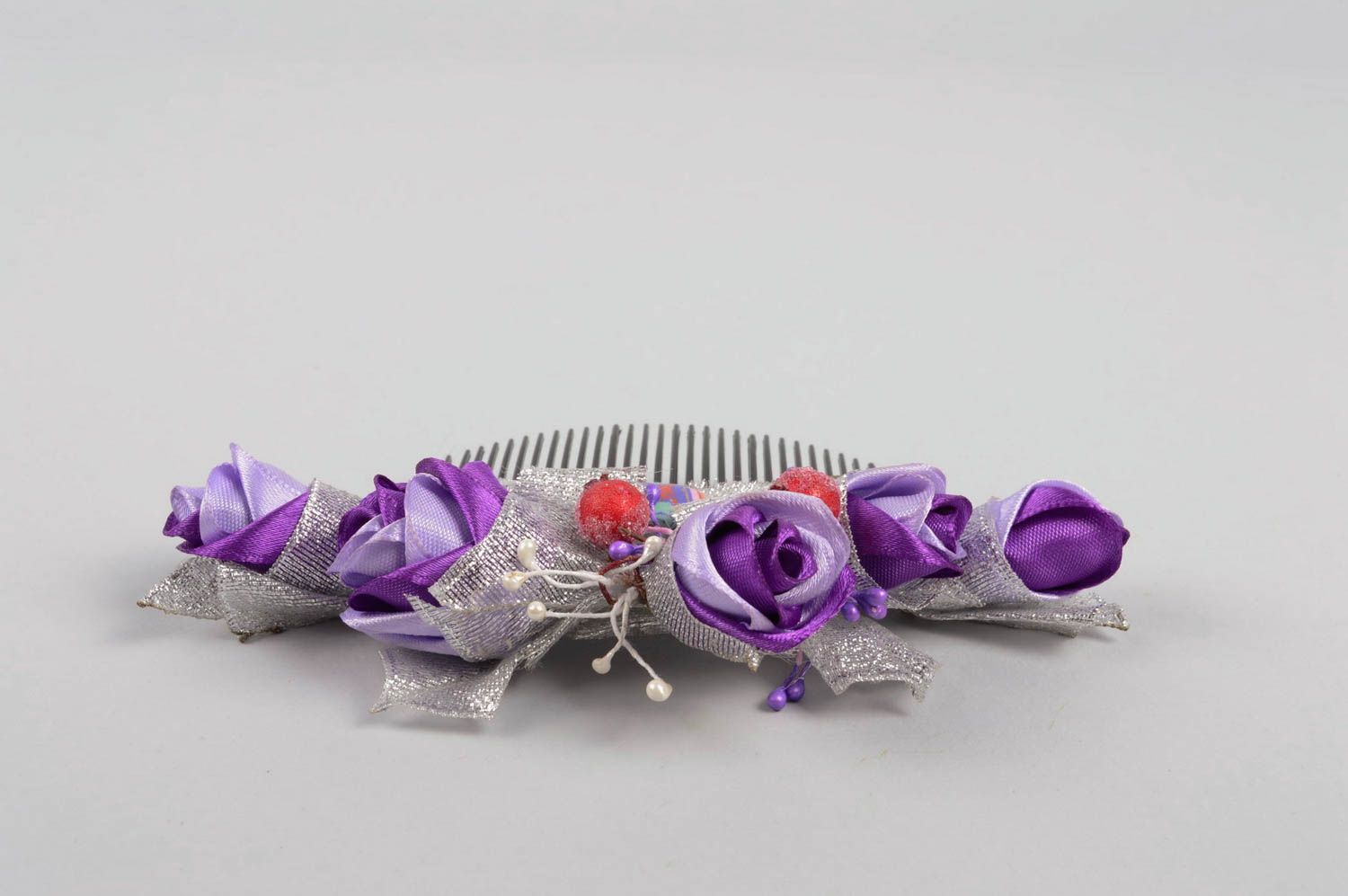 Peigne cheveux Accessoire coiffure fait main fleurs violettes Cadeau pour fille photo 3