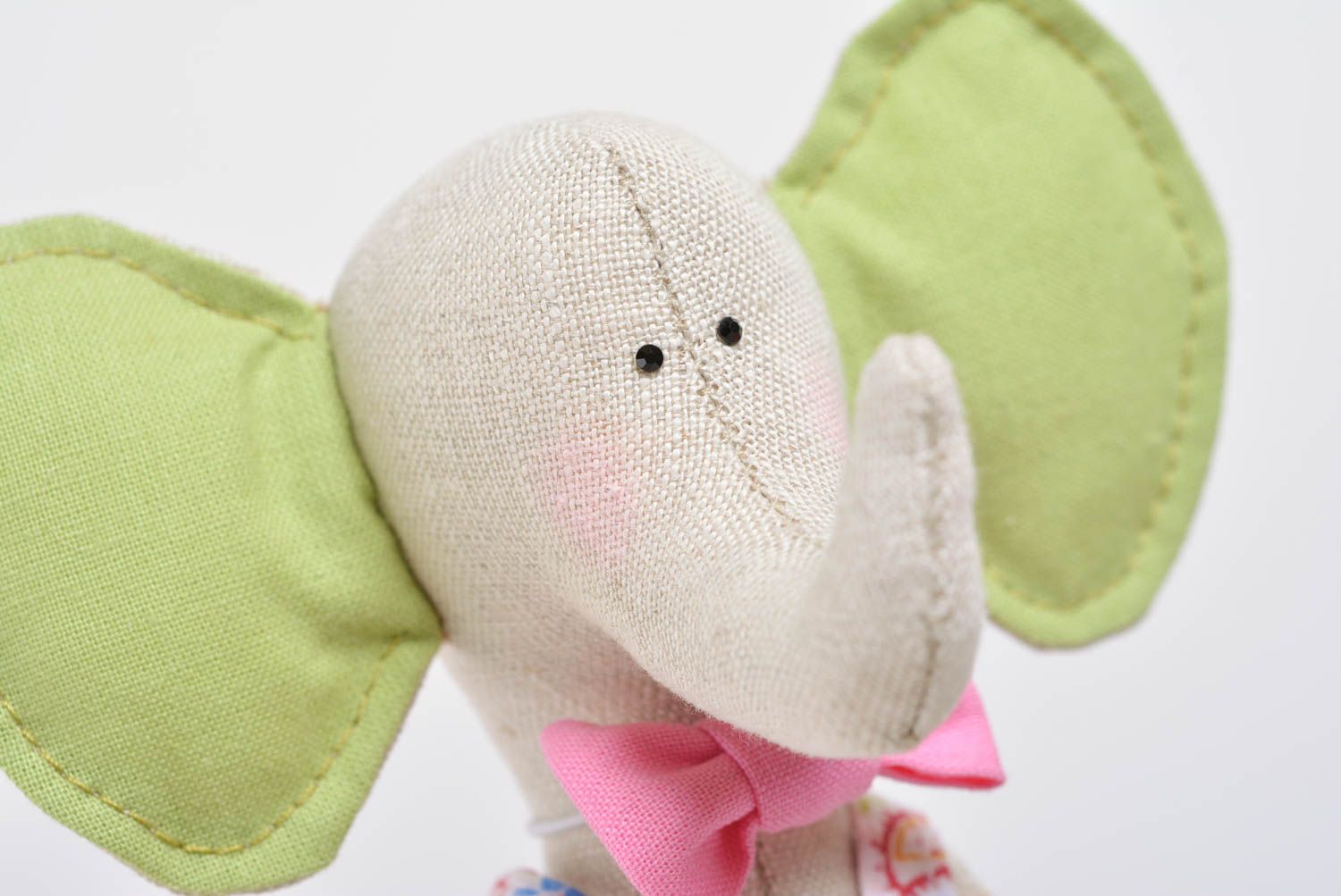 Мягкая игрушка ручной работы слоник в цветочном костюме из льна и хлопка фото 2