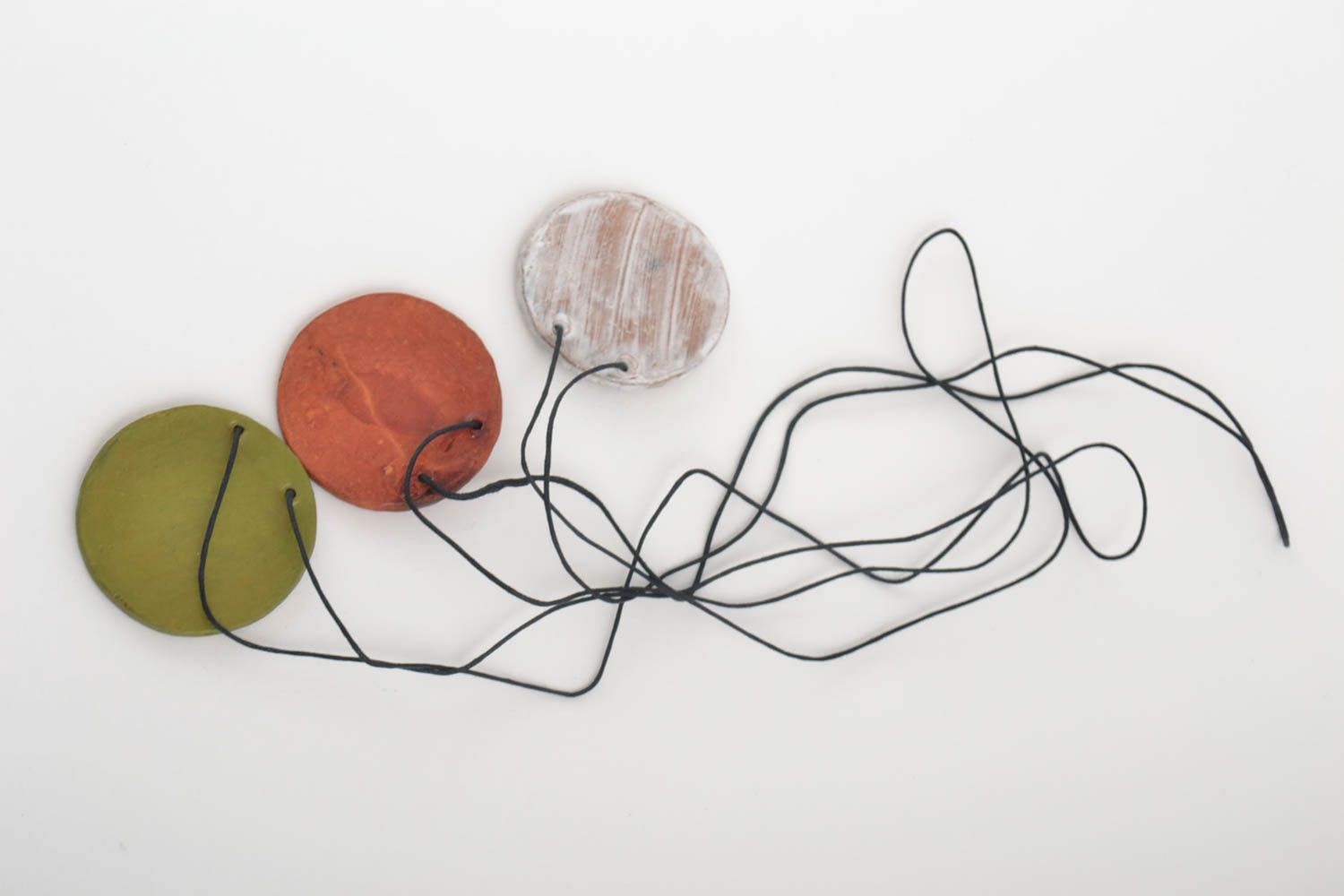 Handmade Anhänger Set Ethno Schmuck Accessoires für Frauen 3 Stück aus Ton foto 3