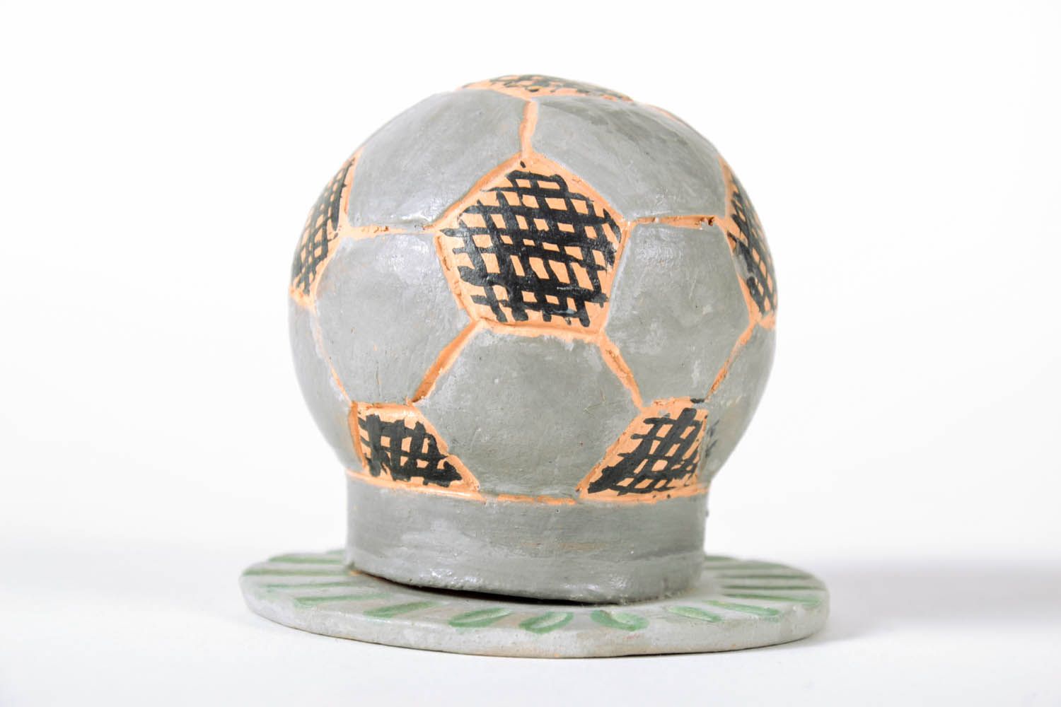 Figurine en céramique Ballon de football faite main photo 2