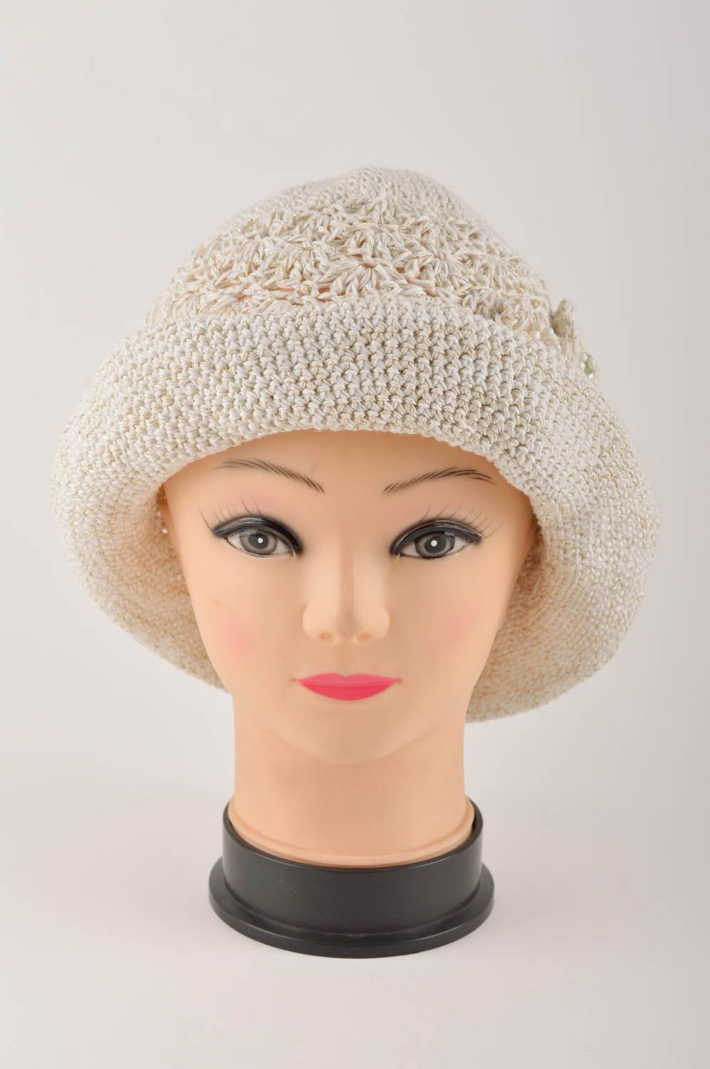 Handmade gehäkelter Hut Kopfbedeckung Damen Hut für Frauen hell schön für Sommer foto 3