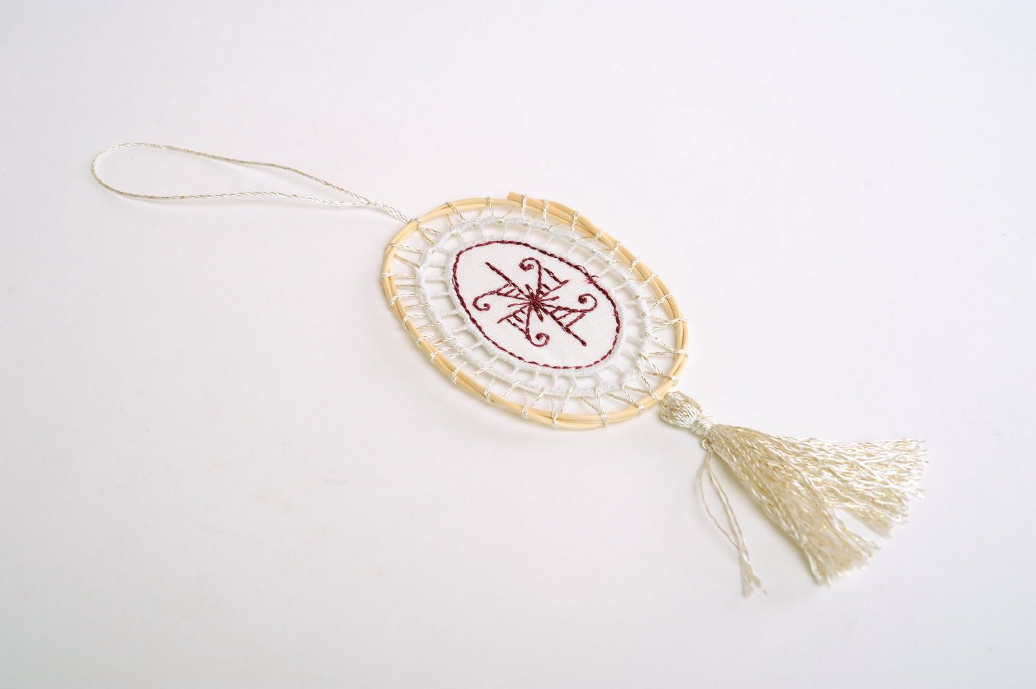 Interior pendant with embroidery photo 1