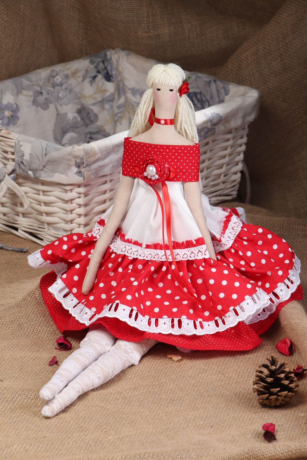 Poupée molle décorative de créateur faite main photo 5