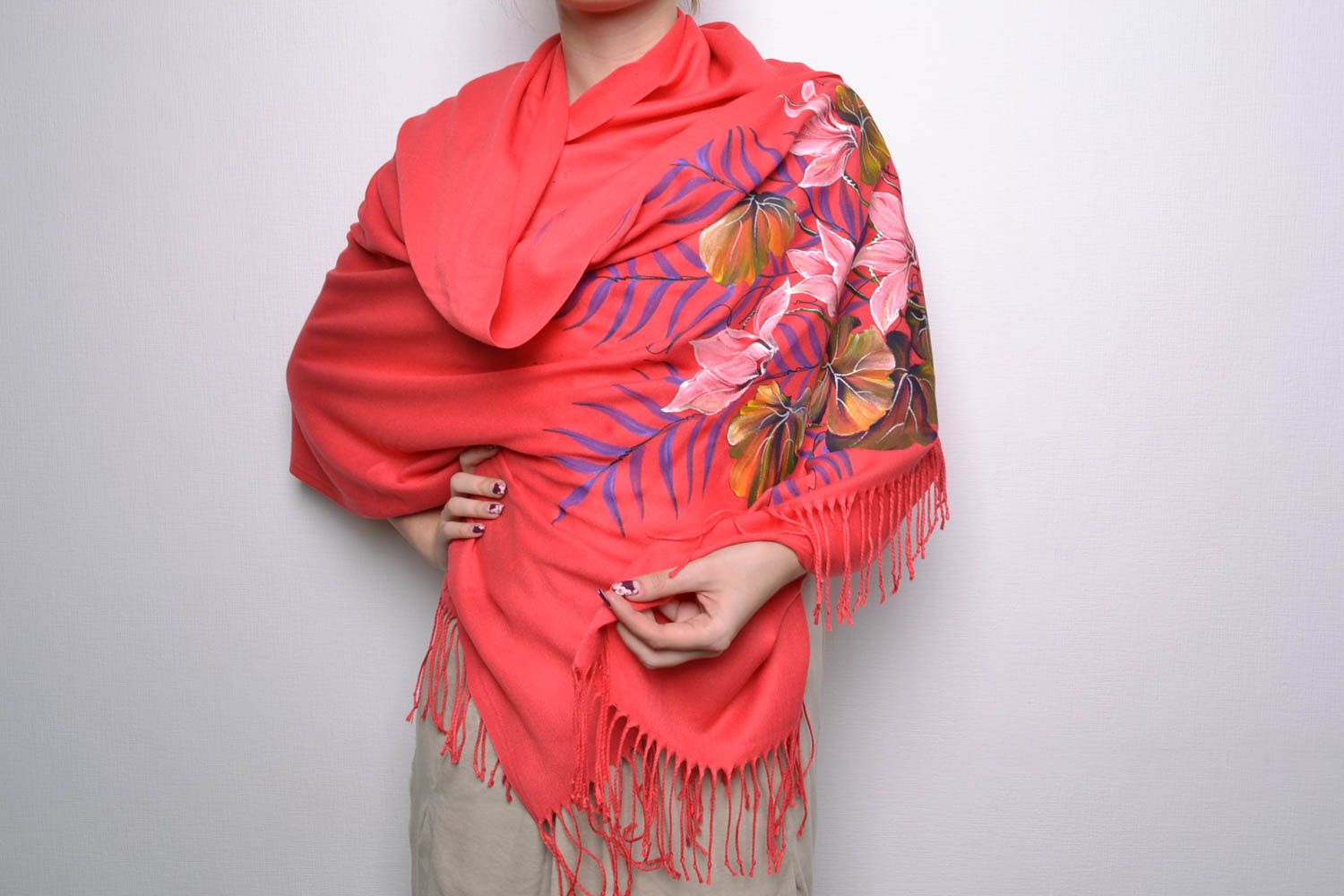 Grande écharpe en cachemire de couleur corail peinte faite main pour femme photo 1