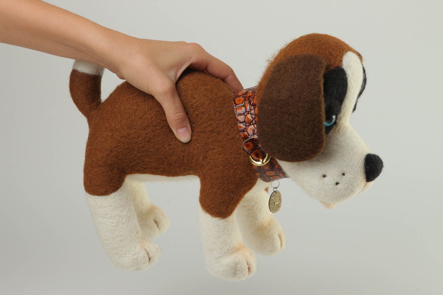 Peluche chien Jouet fait main en laine feutrée déco Cadeau enfant original photo 4