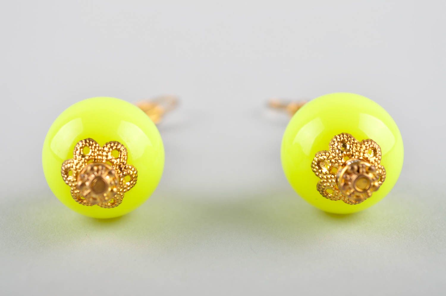 Boucles d'oreilles en verre Bijou fait main pendantes jaunes Cadeau femme photo 4
