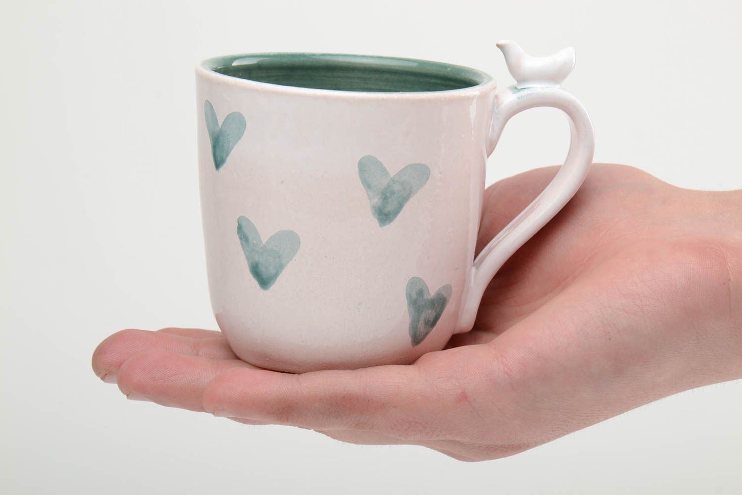 10 oz white and green ceramic cup with handle and green hearts' pattern photo 5