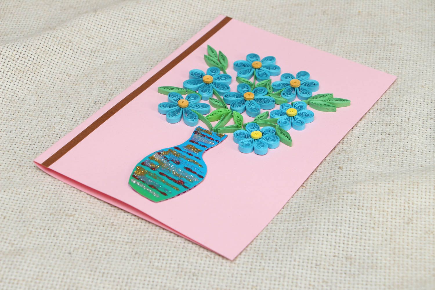Carte de vœux avec fleurs en papier technique quilling faite main photo 3