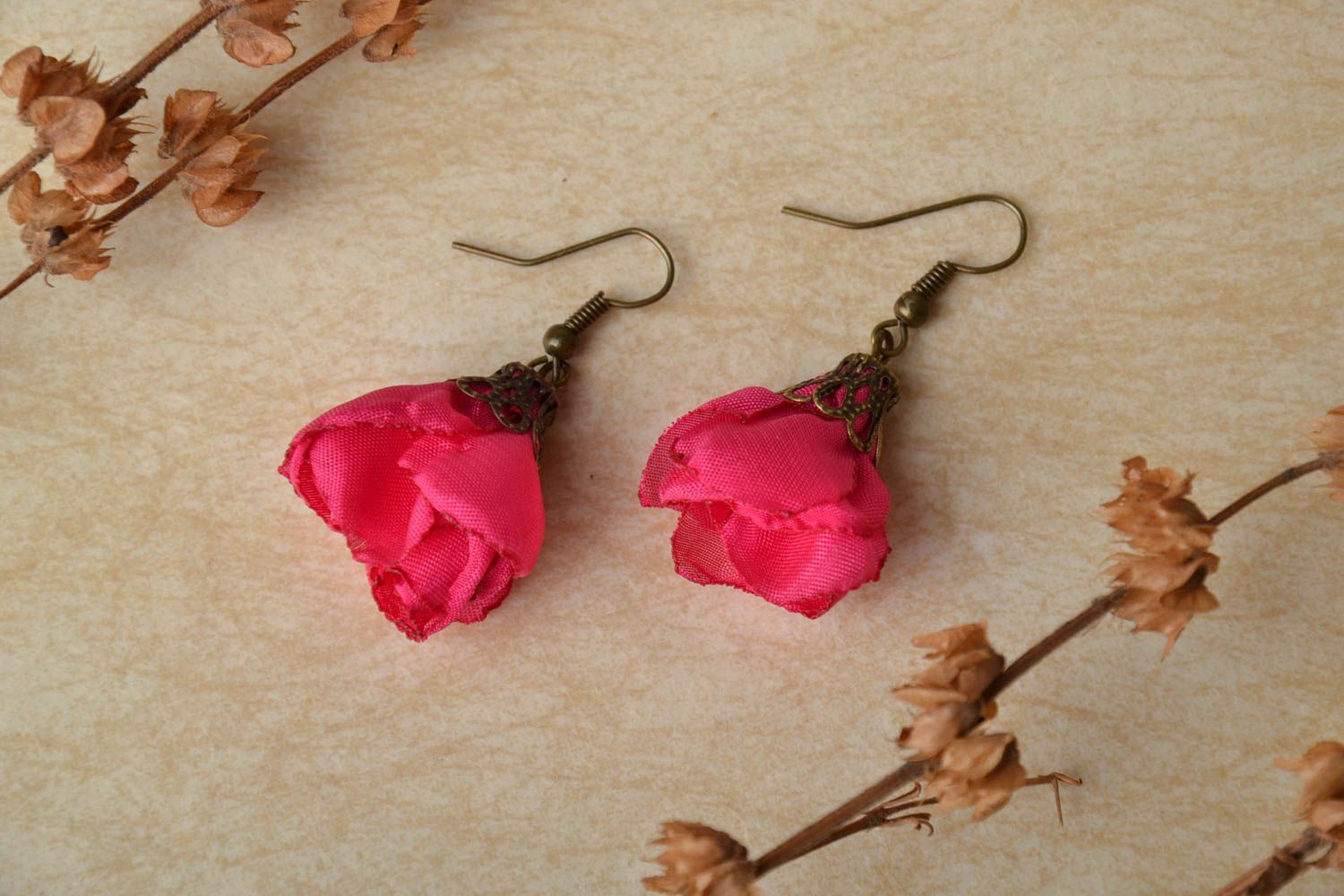 Red floral earrings made of satin ribbons photo 1