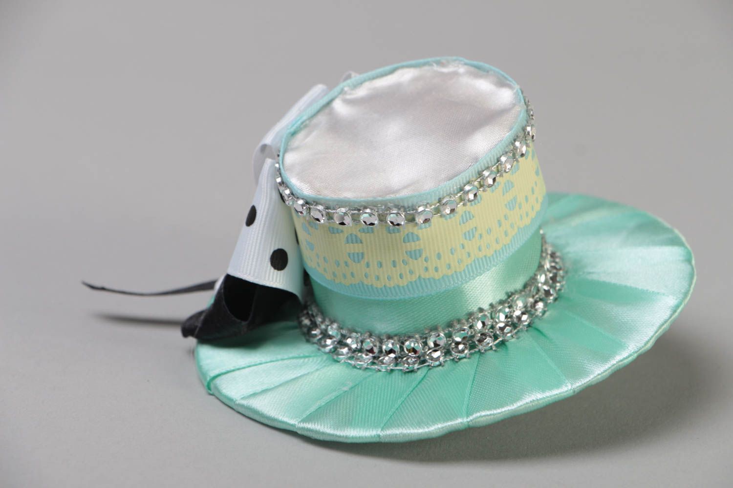 Handmade festive mini top hat hair clip of turquoise color with bow for girls photo 4
