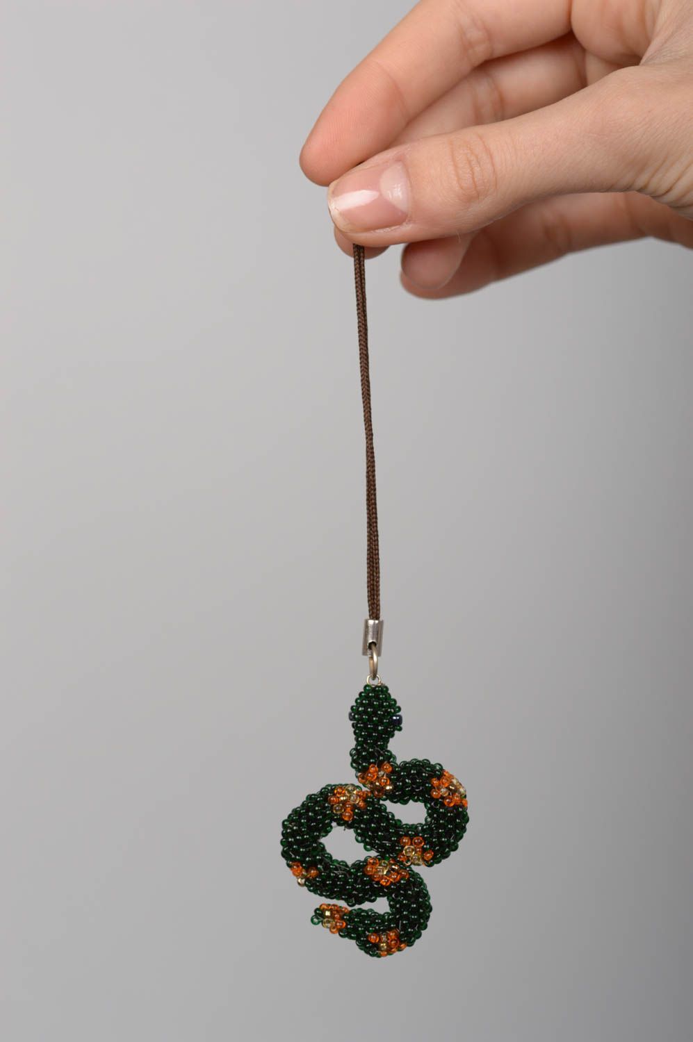 Llavero de abalorios hecho a mano verde accesorio para llaves regalo original foto 5