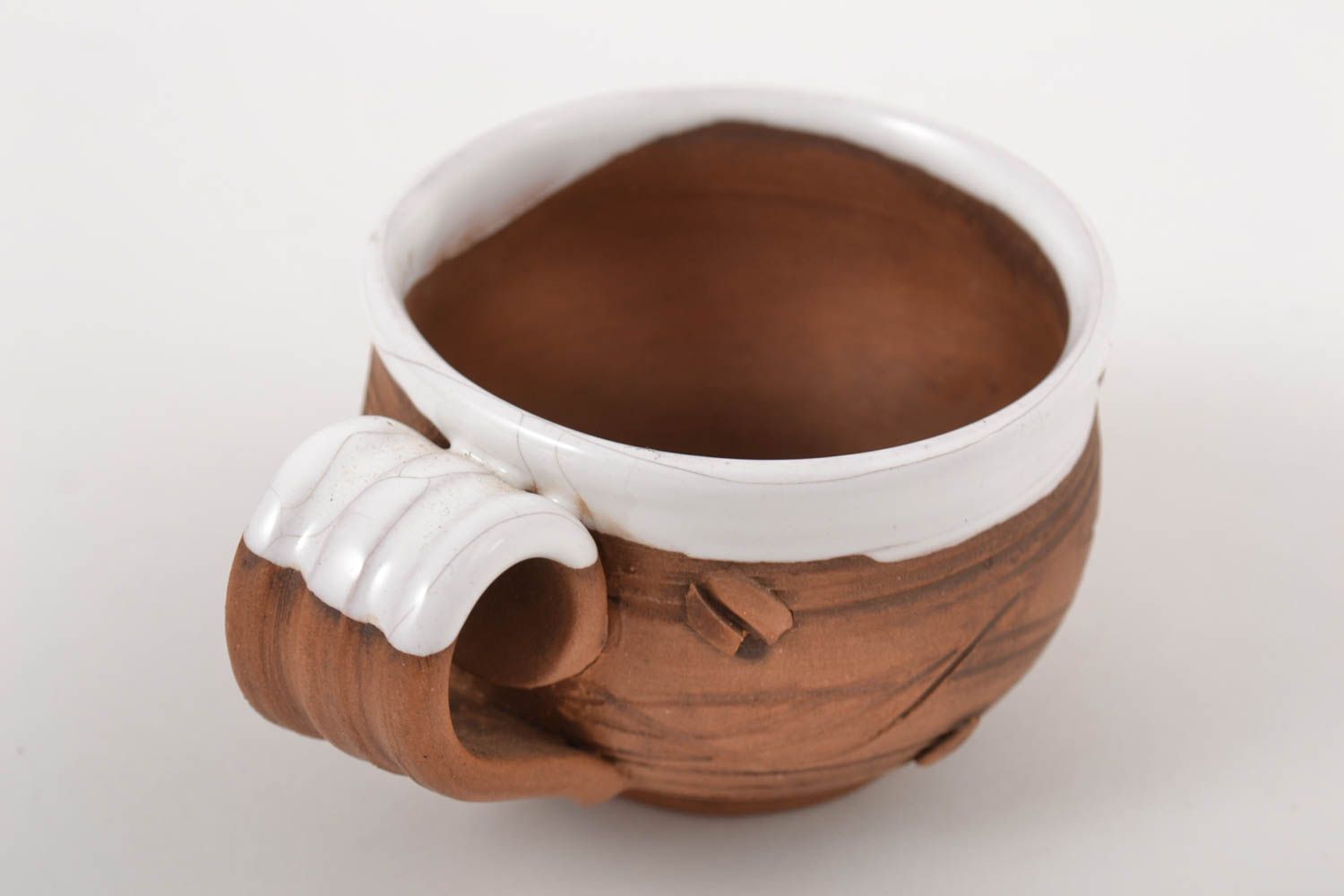 Clay coffee cup with white glaze, handle and coffee beans' pattern photo 3