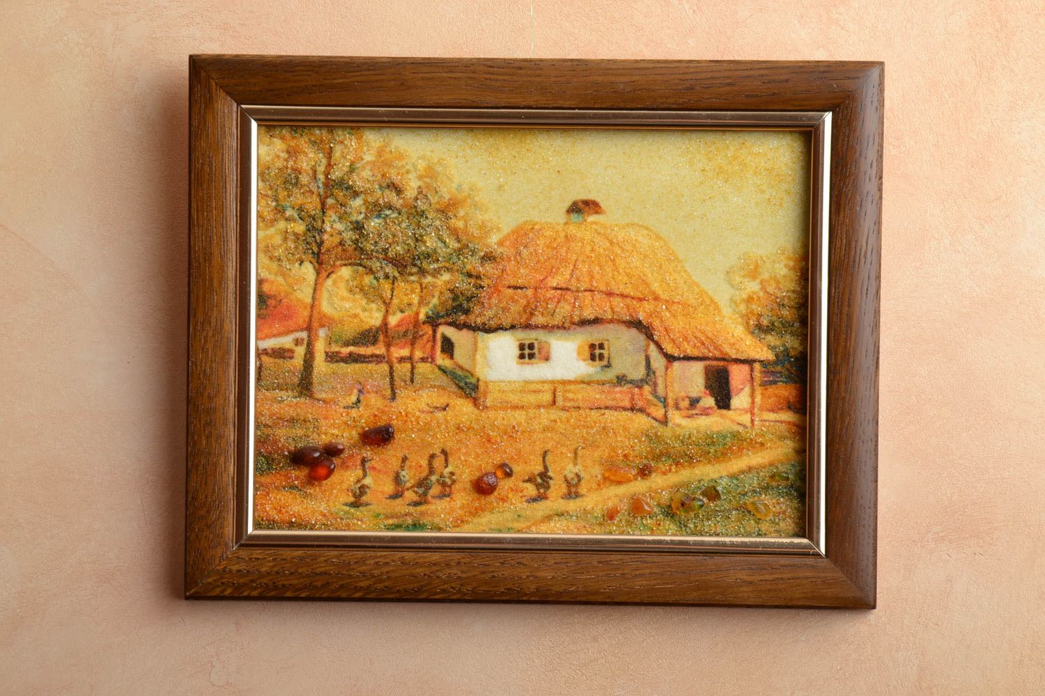 Картина на стену из янтаря Родной дом фото 1