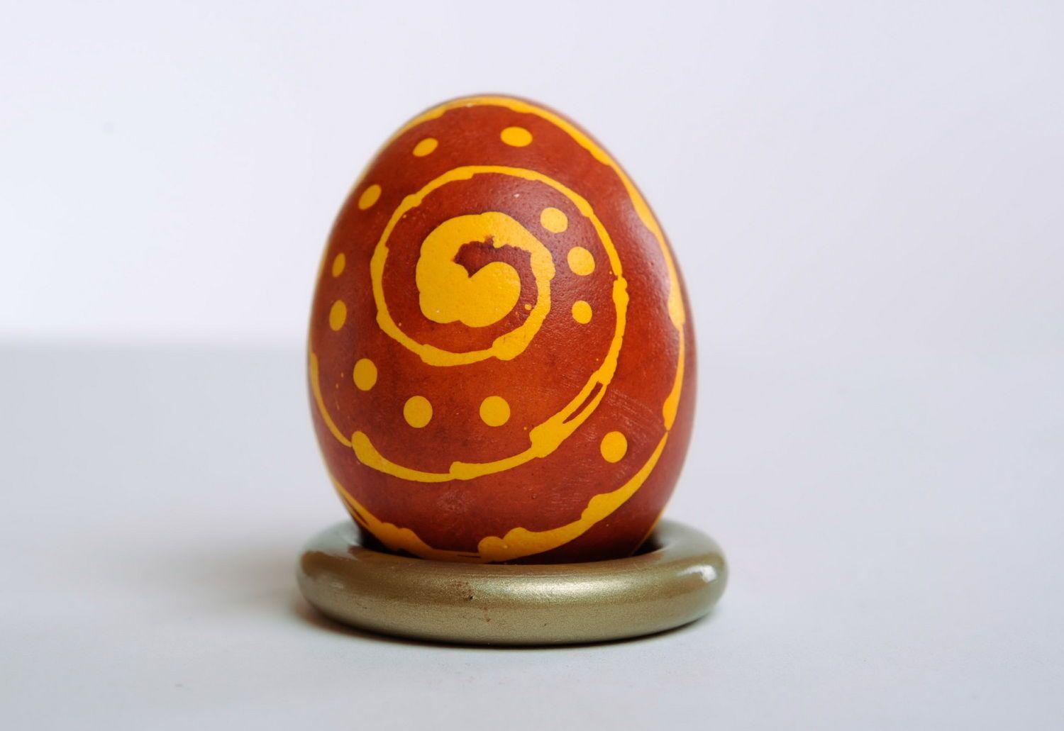 Huevo pintado a mano foto 1