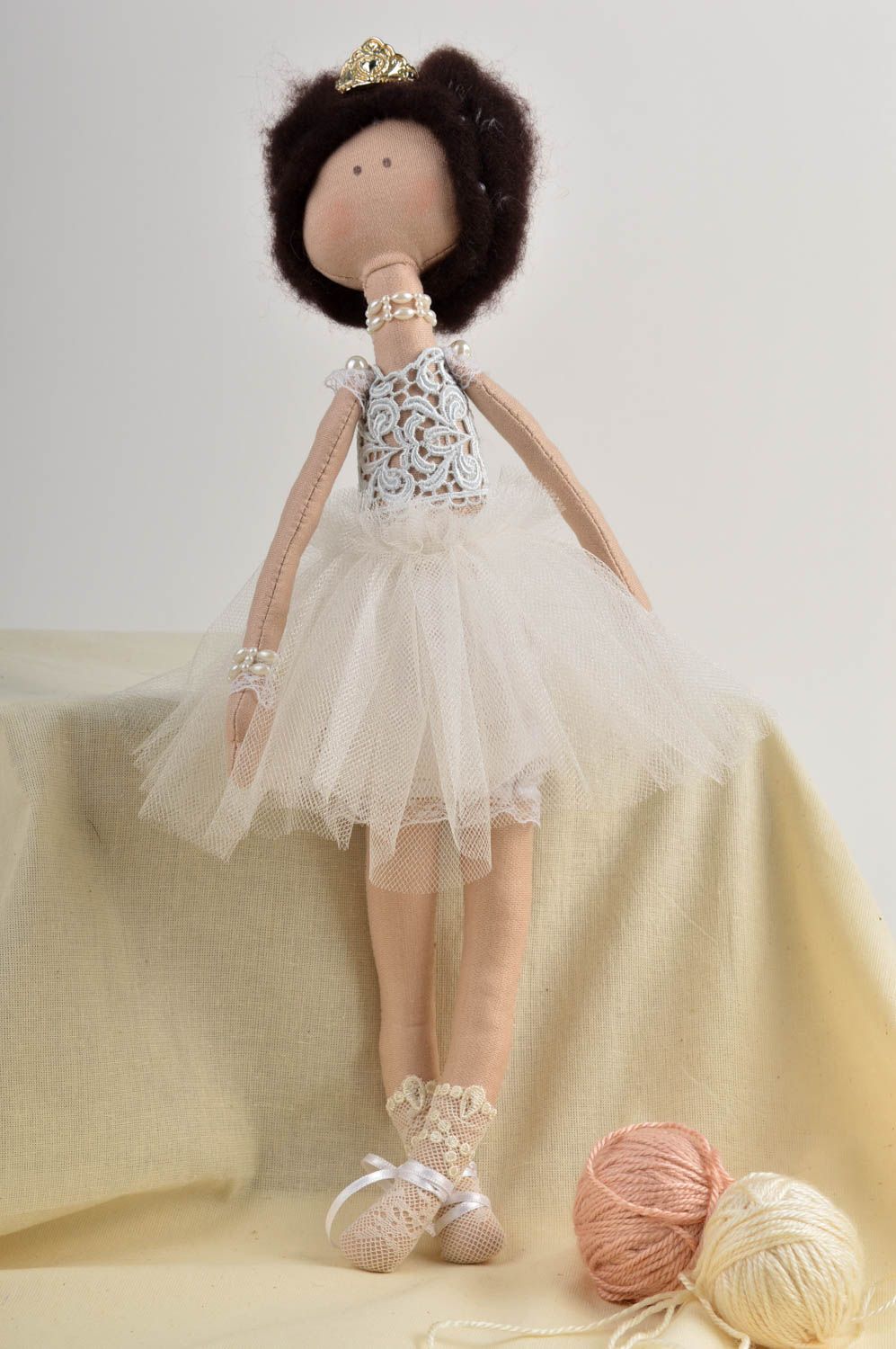 Кукла ручной работы кукла из ткани мягкая кукла из трикотажа в виде балерины фото 1