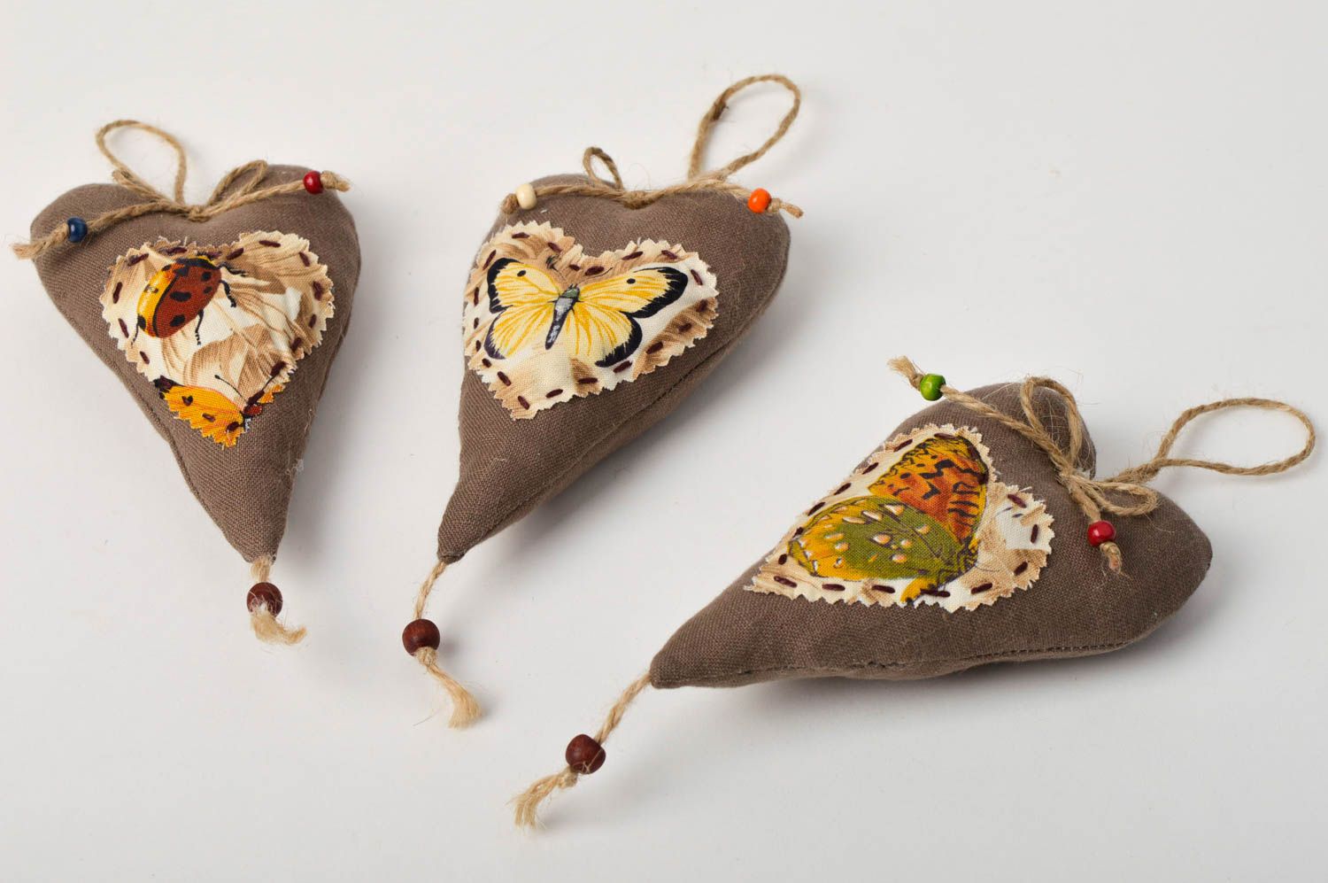 Декор для дома ручной работы мягкие сердца серые декоративные сердца с бабочками фото 1