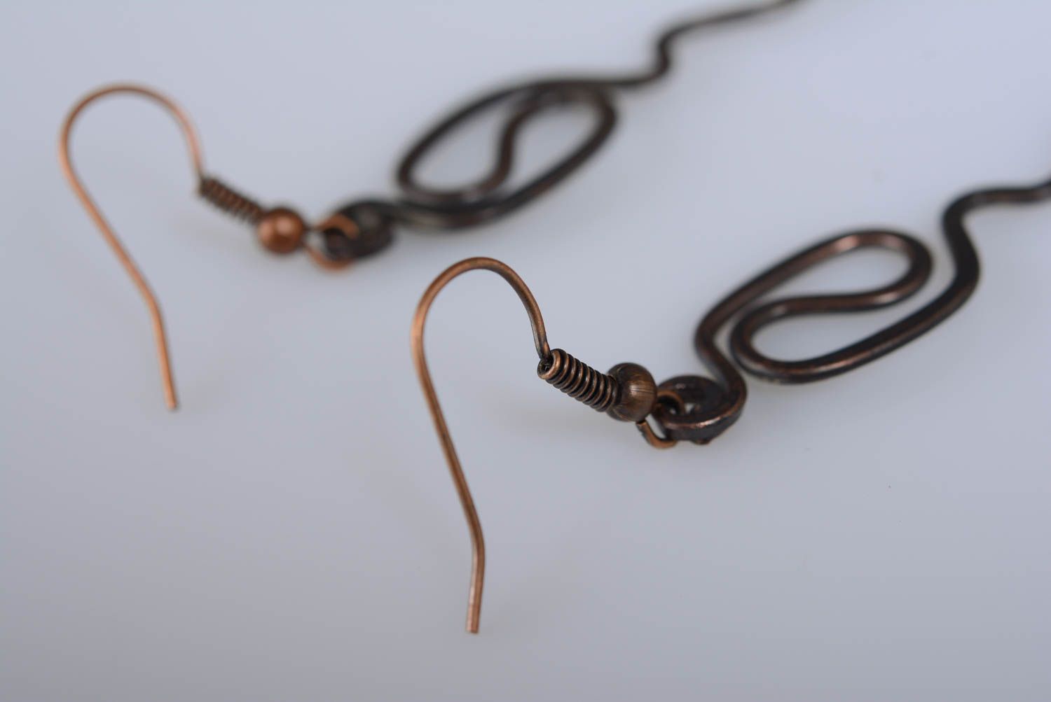 Longues boucles d'oreilles en cuivre faites main wire wrapping élégantes photo 5