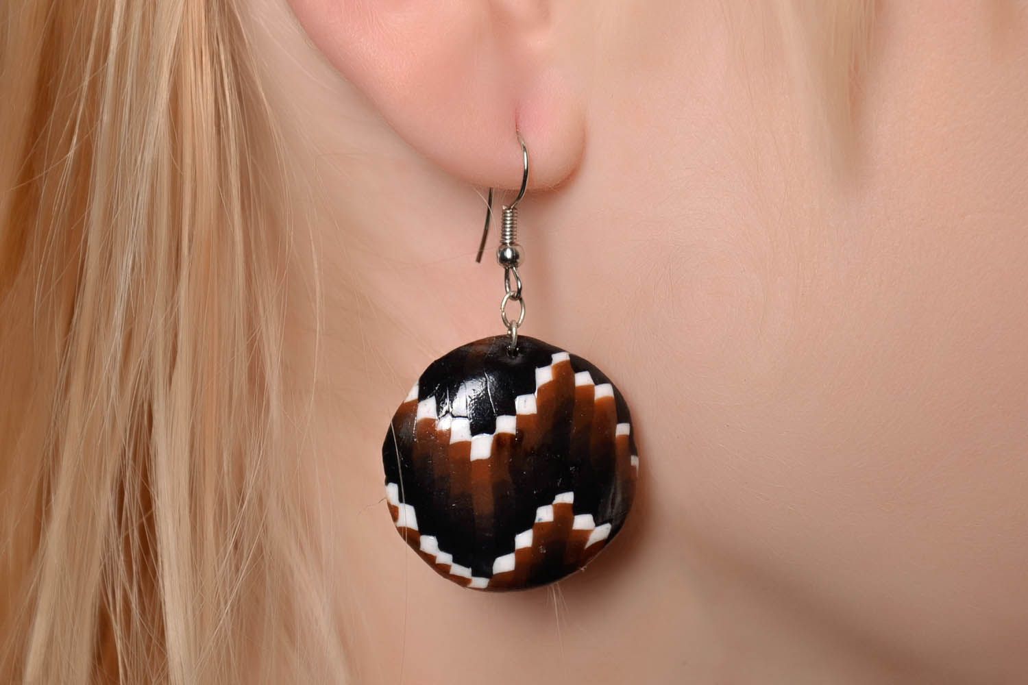 Polymer clay earrings made using bargello technique photo 3