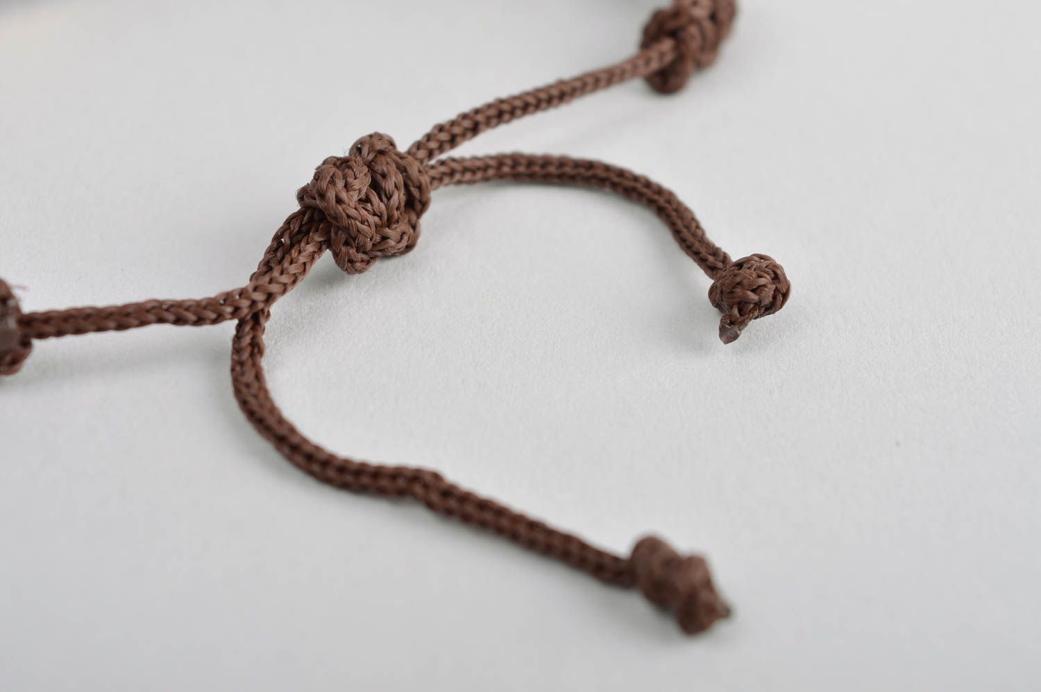 Браслет из ниток ручной работы плетеный браслет со вставкой модный браслет фото 5