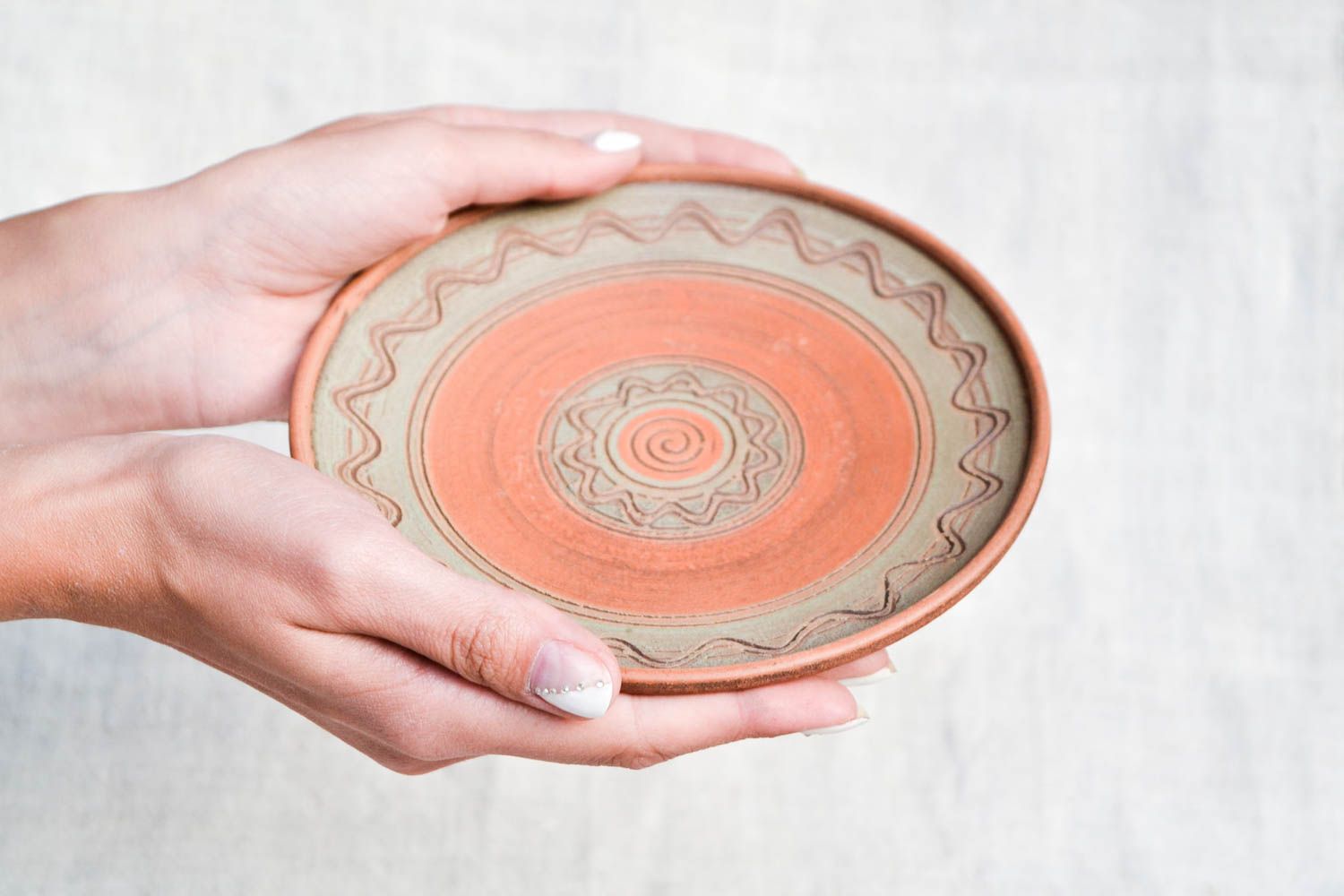 Handgeschaffen Teller Keramik stilvoll Haus Dekor toll Geschenk Idee für Frau foto 2