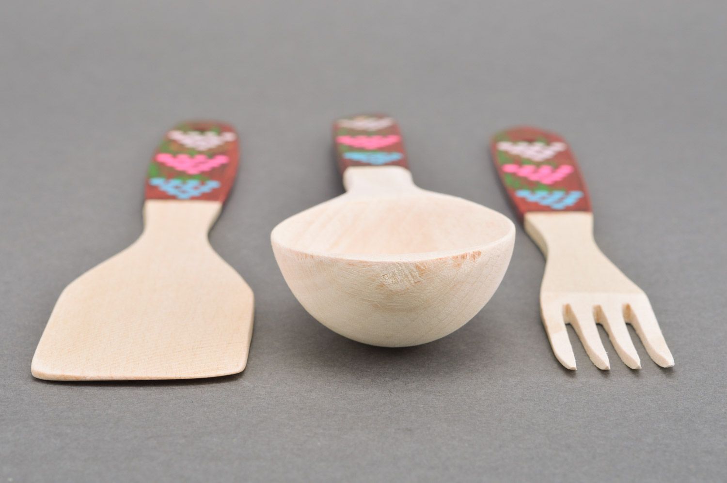 Комплект деревянных изделий для кухни лопатка ложка и вилка с росписью ручной работы фото 5