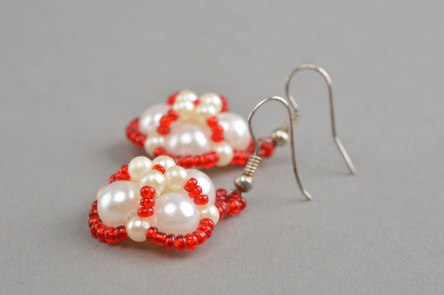 Handmade beaded earrings red and white accessories unusual designer jewelry photo 3