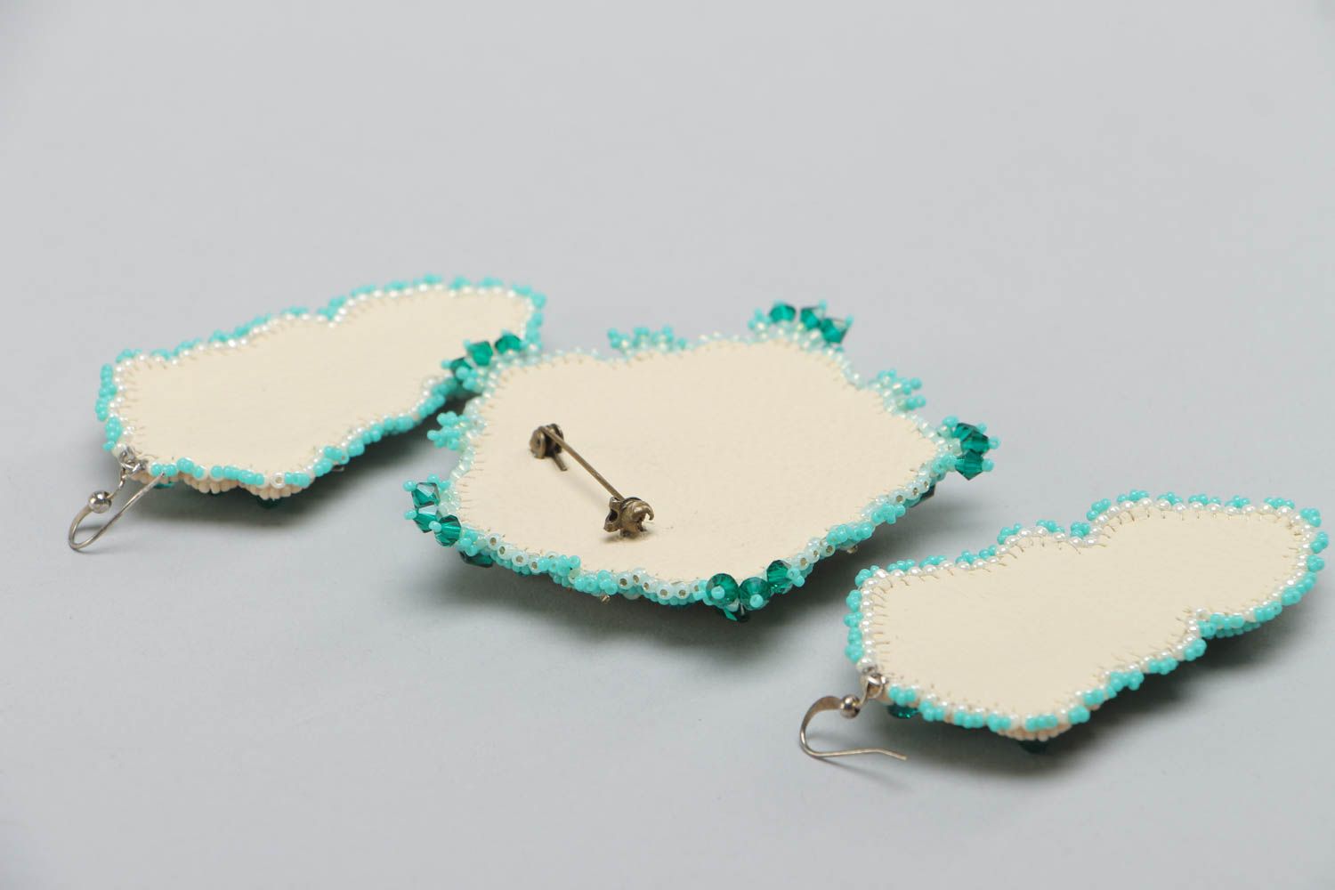 Set of handmade brooch and earrings embroidered with beads and Austrian crystals photo 4