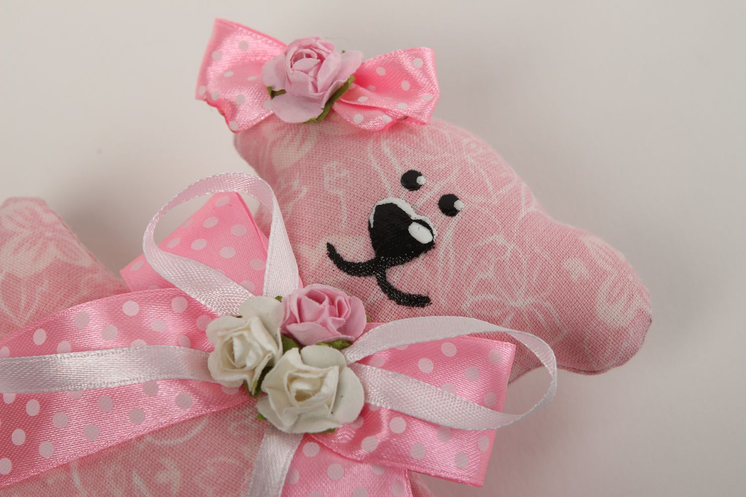 Handmade Kuscheltier Bär rosa mit Schleife Stoff Spielzeug Geschenk für Kinder  foto 3