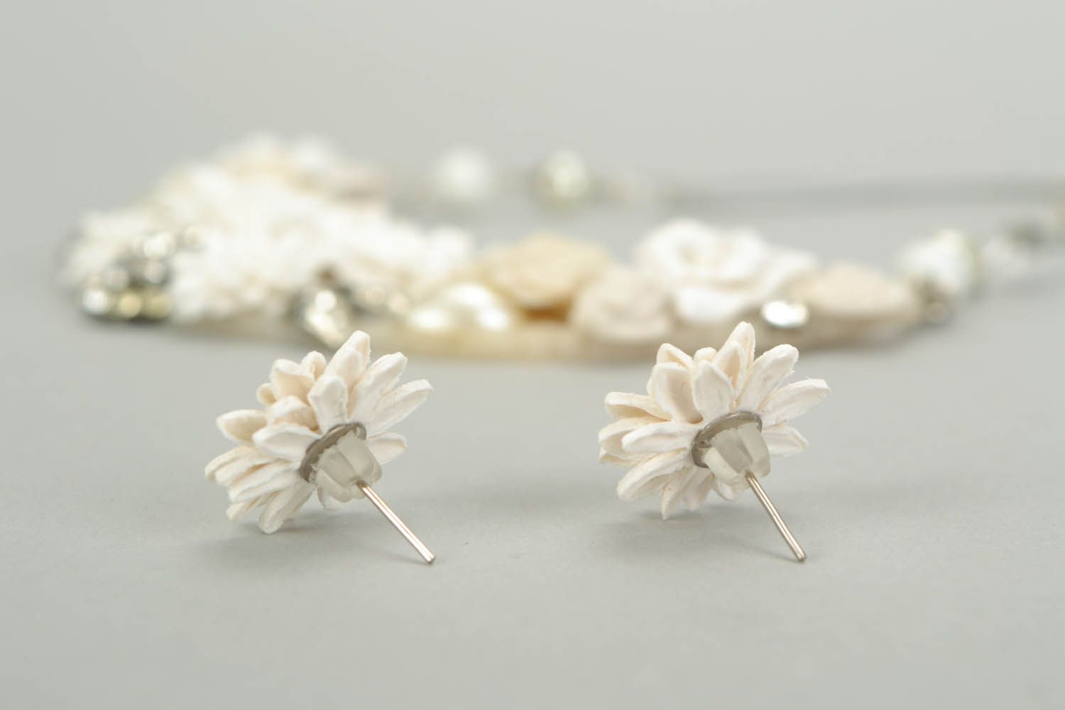 Conjunto de jóias de argila de polímero feitos à mão acessórios de mulher artesanais Respiração branca foto 5