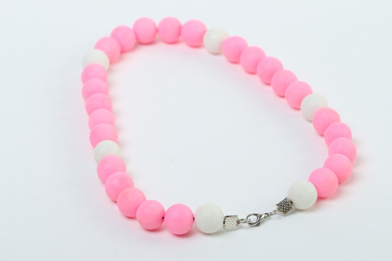 Collier rose Bijou fait main perles en pâte polymère Cadeau pour femme photo 5