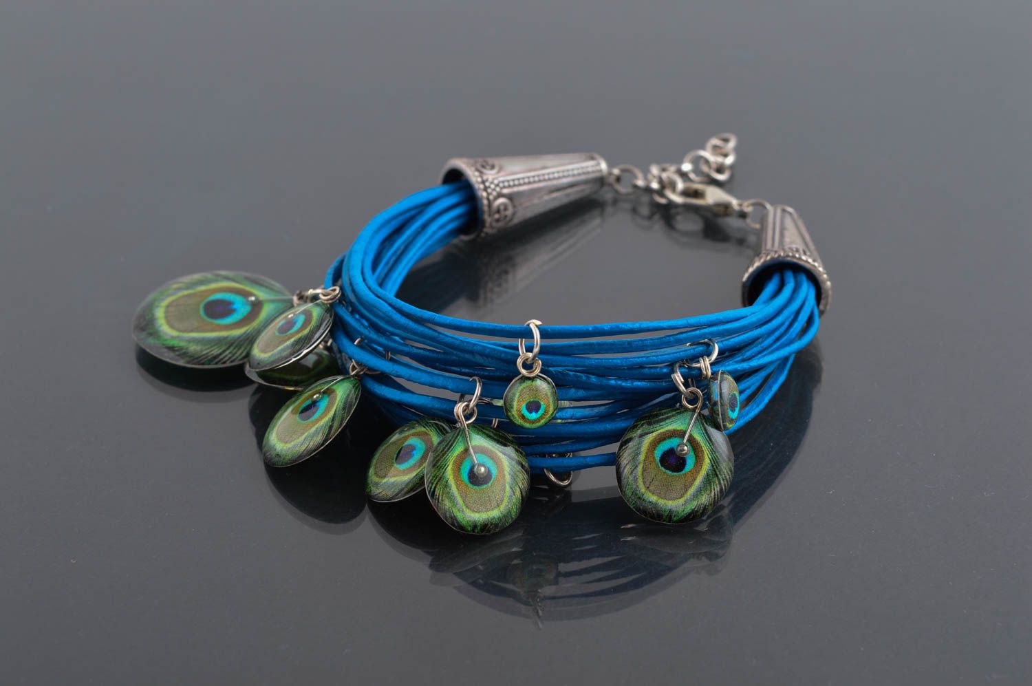 Bracelet en cuir design Bijou fait main bleu ciel Accessoire pour femme tendance photo 1