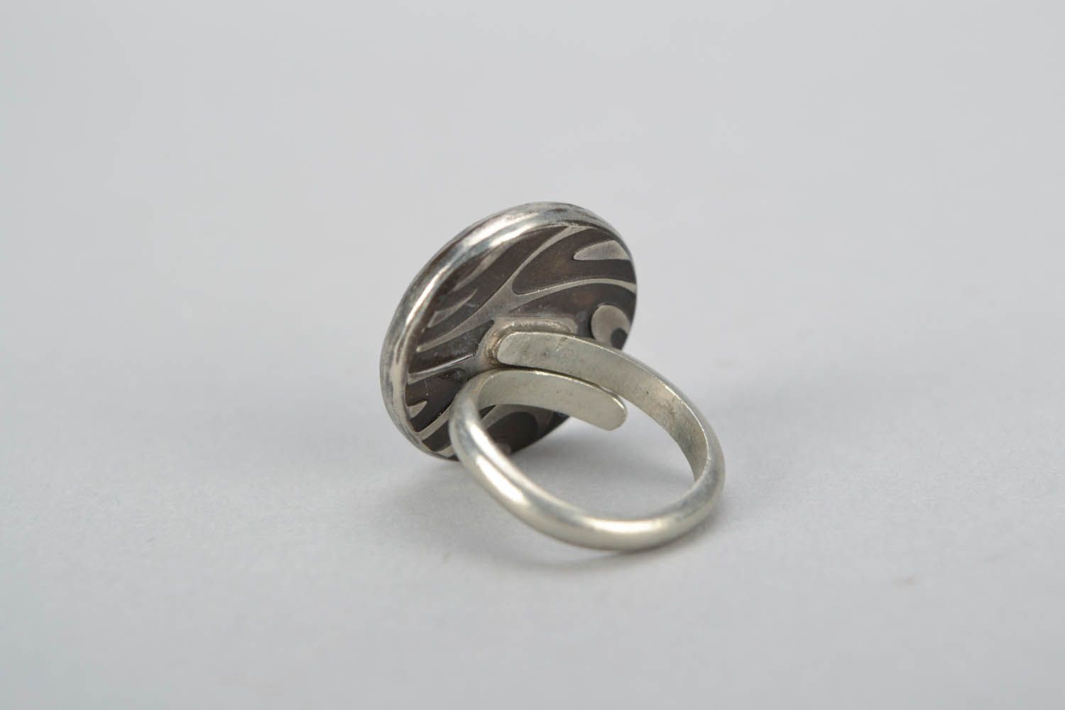 Ring aus Metall foto 4