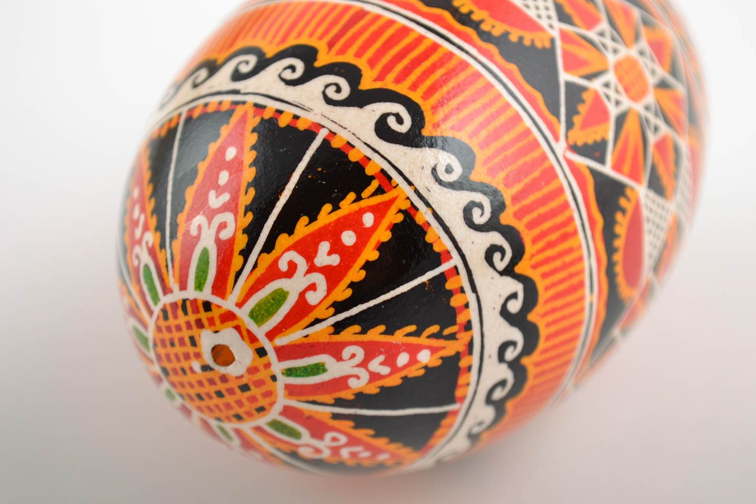 Гусиное пасхальное яйцо расписанное акриловыми красками ручной работы красивое фото 4