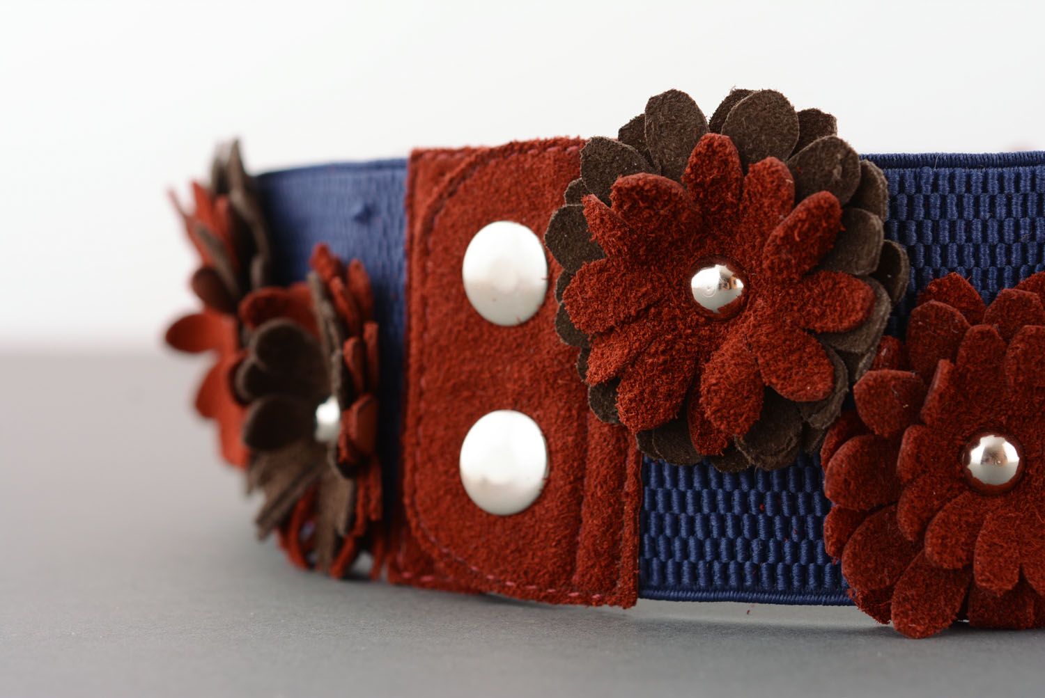 Belt with flowers photo 3