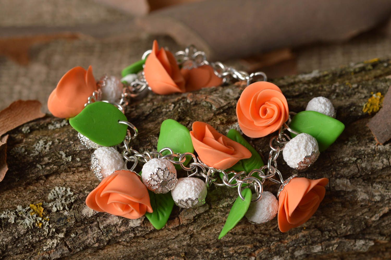 Bracelet avec fleurs orange Bijou fait main pâte polymère Cadeau pour femme photo 1