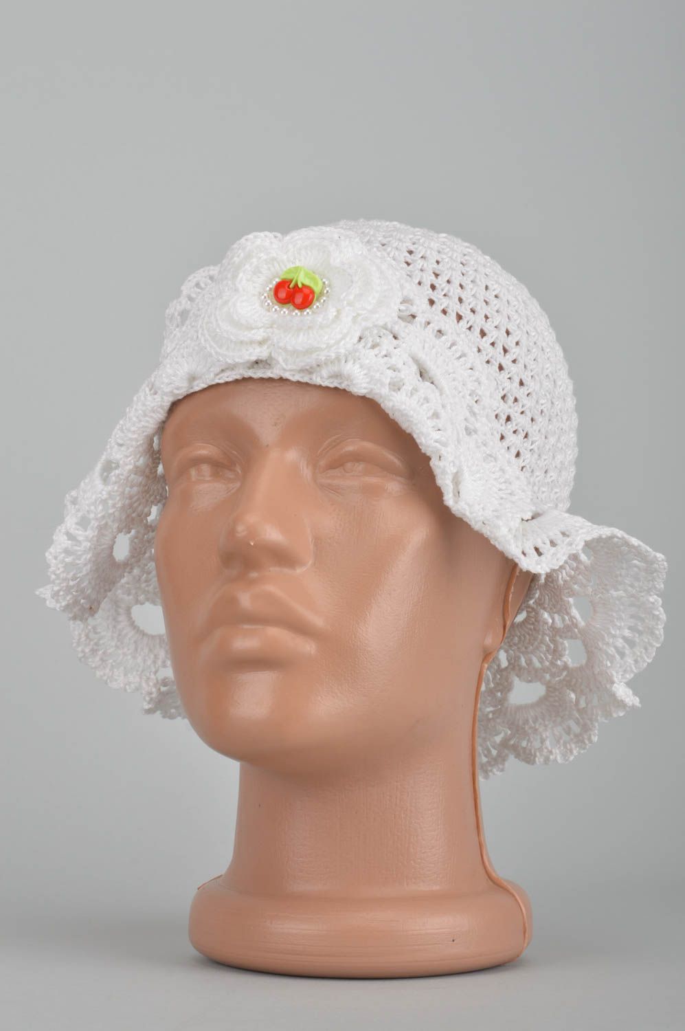 Stylish handmade crochet hat crochet ideas designer accessories for girls photo 1