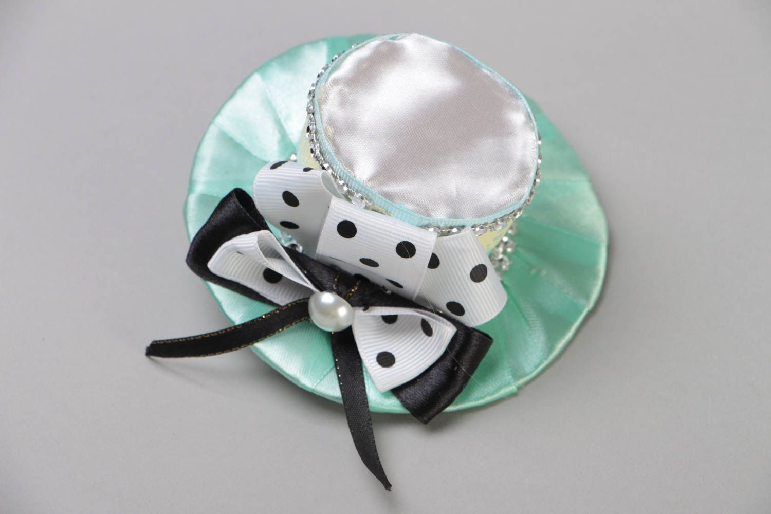 Handmade festive mini top hat hair clip of turquoise color with bow for girls photo 2