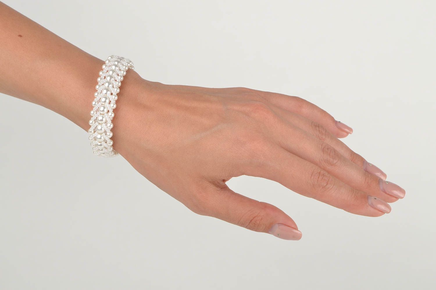 Bracelet tissé Bijou fait main blanc perles rocaille fausses perles Cadeau femme photo 2