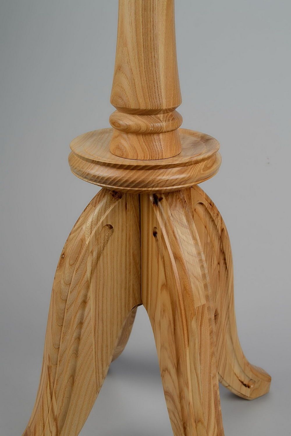 Wooden table-stand for flowers  photo 2