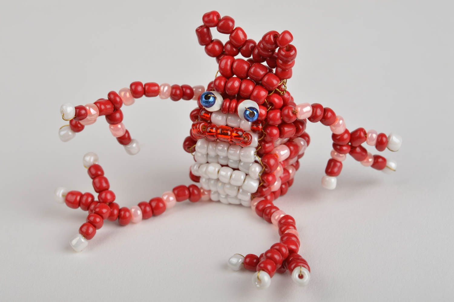 Handmade designer small bead woven animal finger puppet red frog for children photo 2
