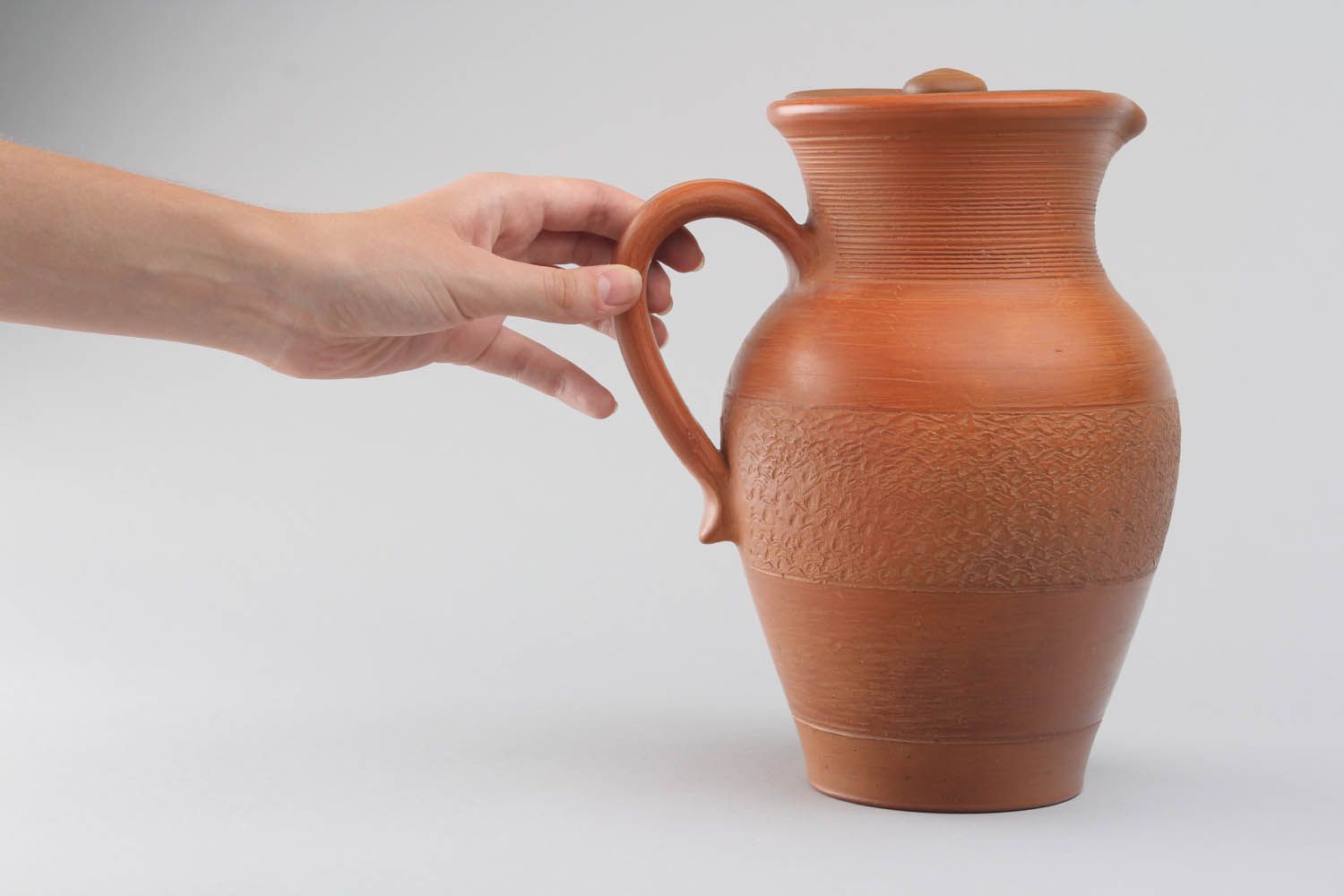 100 oz ceramic terracotta pitcher in classic style with handle and lid 2,9 lb photo 2