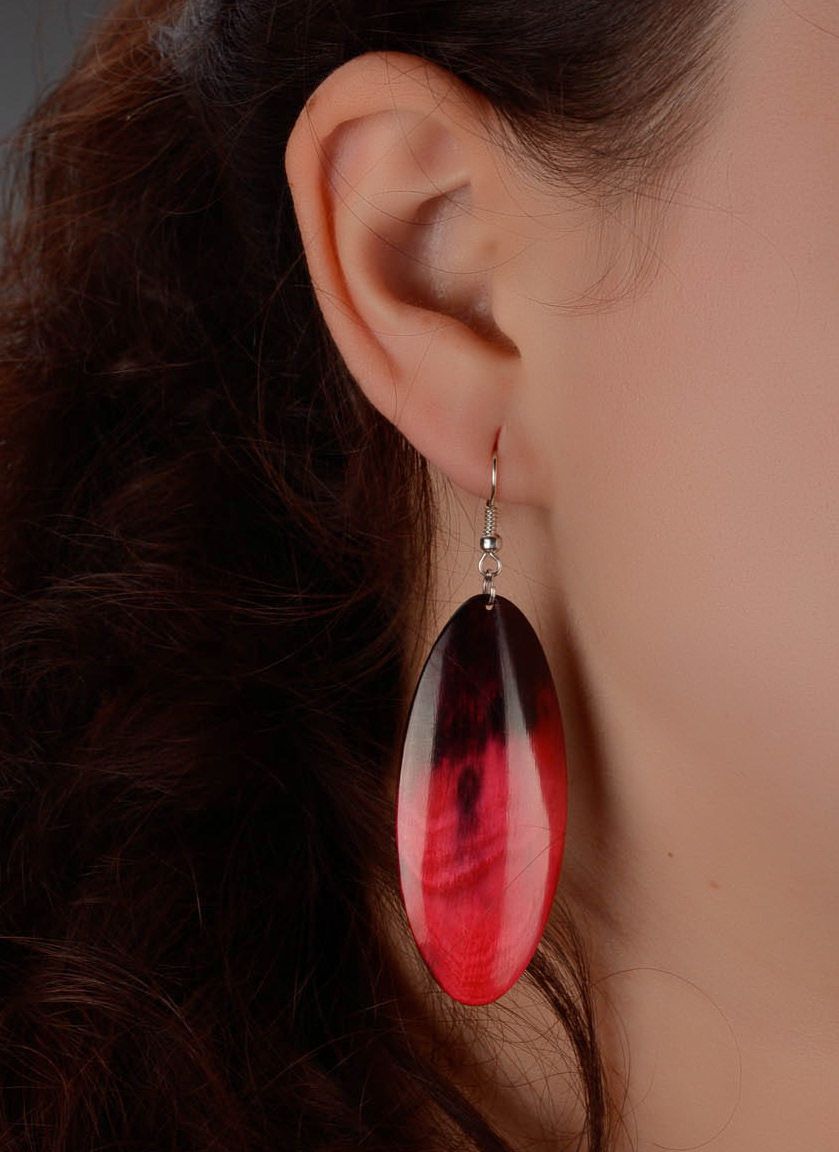 Long earrings made ​​of cow horn photo 4