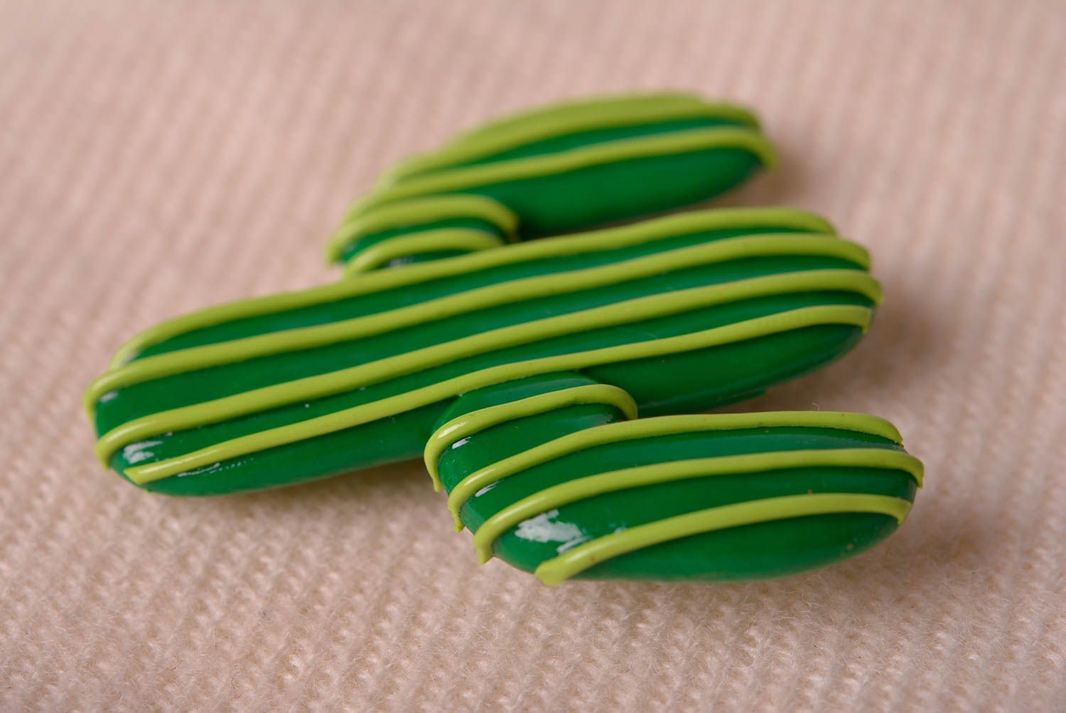 Broschen Modeschmuck handmade Schmuck für Frauen grüner Schmuck aus Ton foto 3