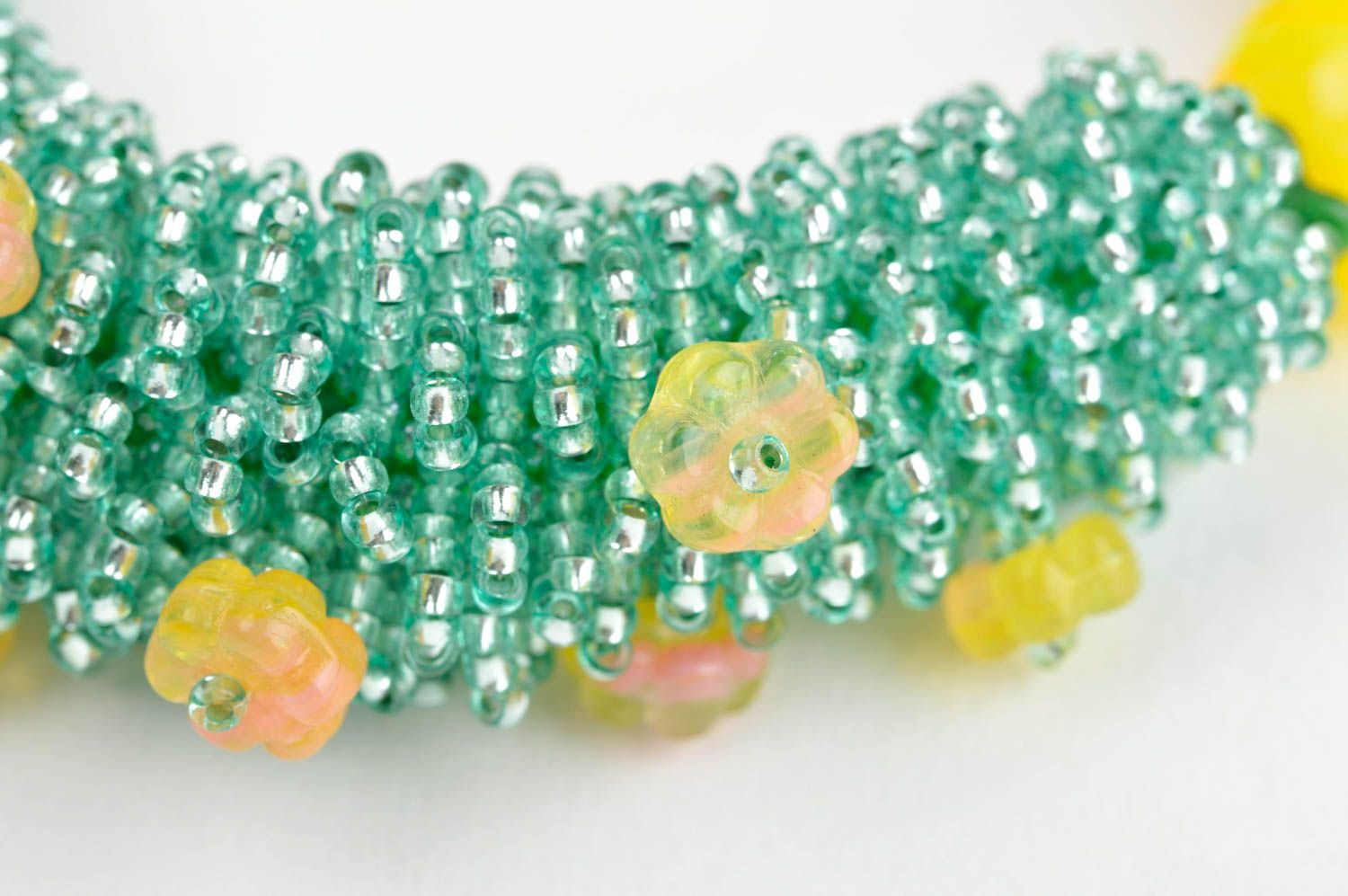 Collana di perline fatta a mano accessorio di moda in colore verde bello foto 5