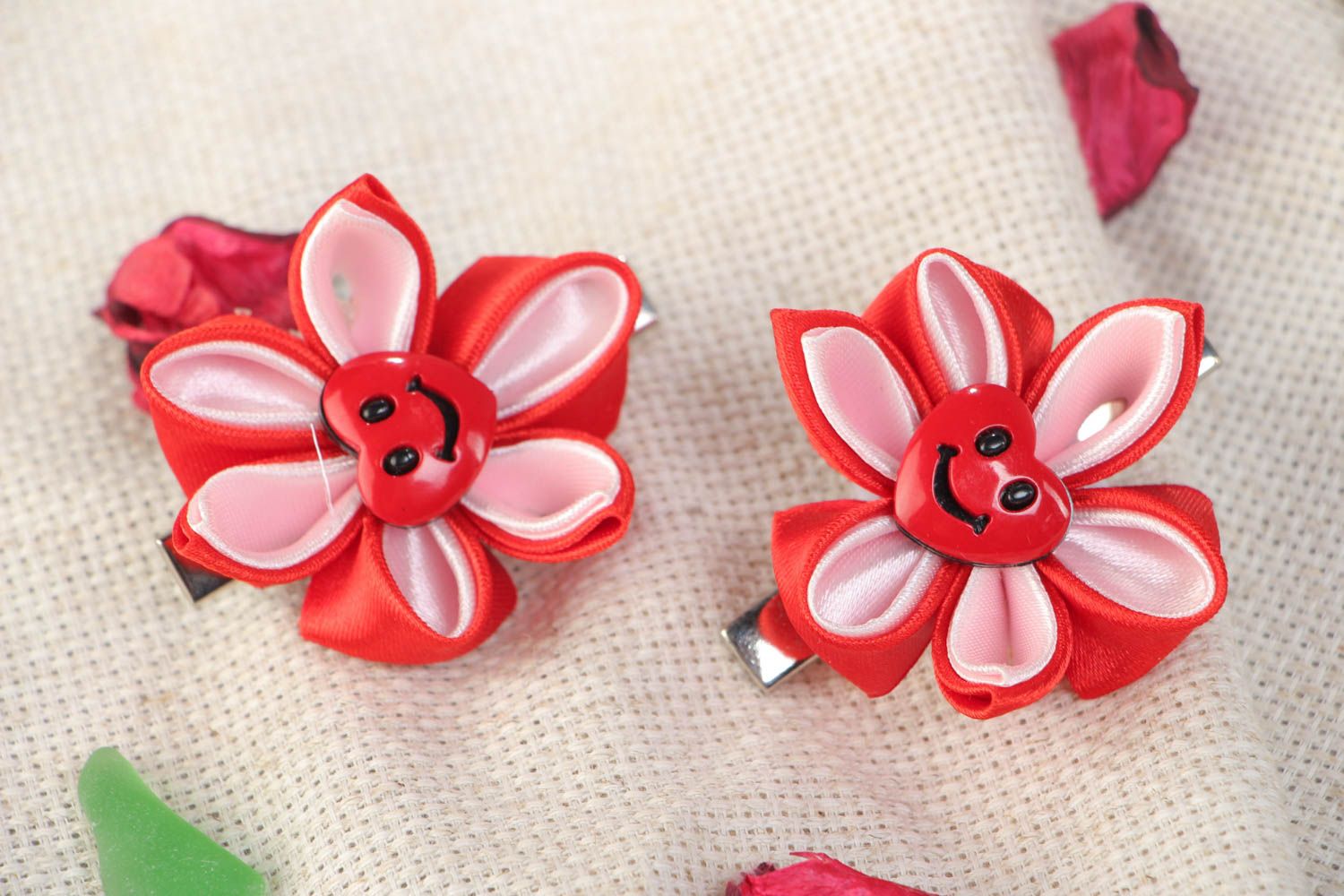 Set of 2 handmade decorative hair clips with red and pink kanzashi flowers  photo 1