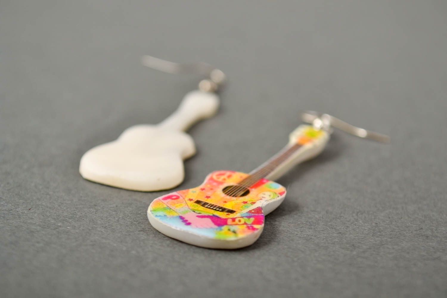 Handmade Schmuck Ohrhänger Polymer Clay Schmuck Ohrringe für Damen Gitarren bunt foto 4